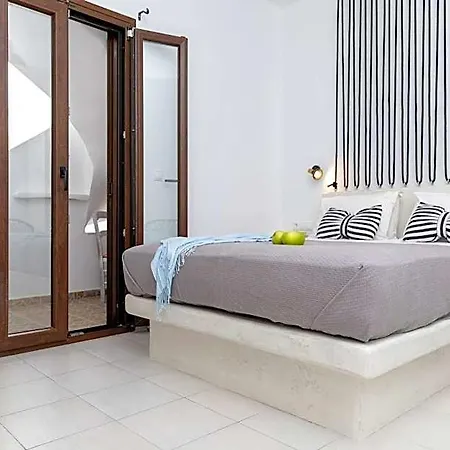 Naxos Center Superior Quadruple Balcony Villa *