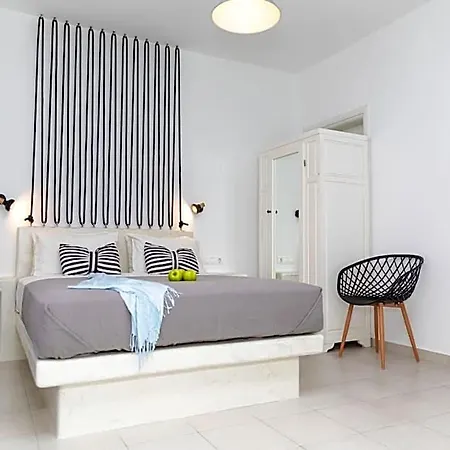 Naxos Center Superior Quadruple Balcony Villa *