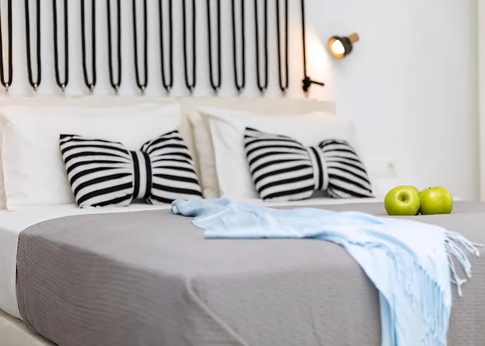 Naxos Center Superior Quadruple Balcony *