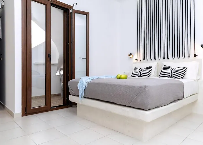 Naxos Center Superior Quadruple Balcony Naxos City